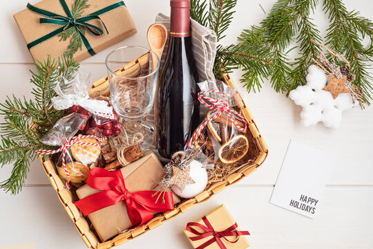 Cestini di Natale gourmet personalizzati