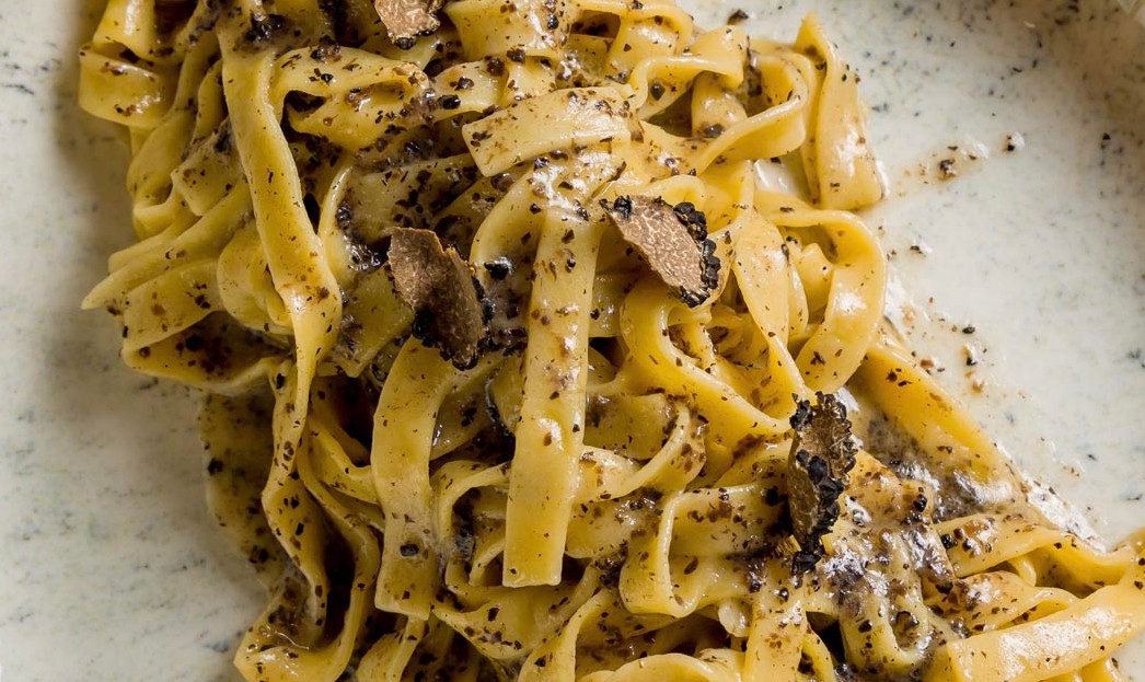 Italian black truffle sauce pasta